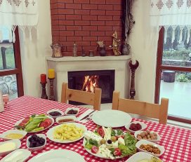 Ovacık Bio Vadi kahvaltı-gözleme