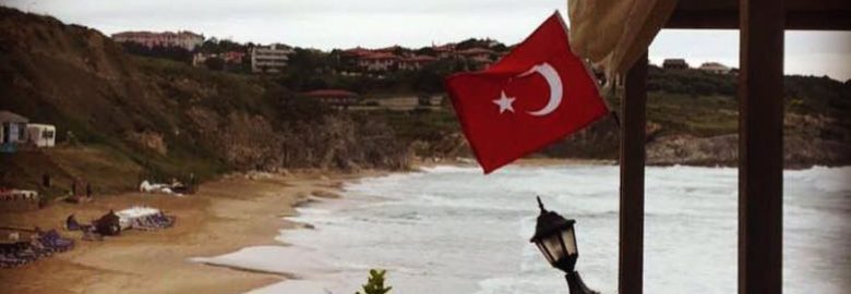 Tiryaki Cafe Beach